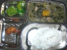 緑豆あんのデザートつきの昼食